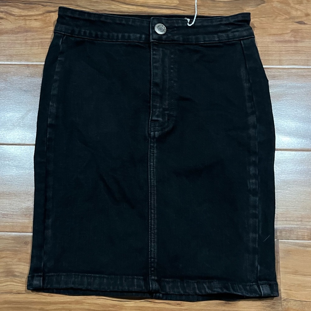 American Eagle Outfitters Size 0 Black Denim Pencil Skirt